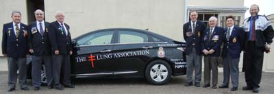 Legion members present a Hyundai Sonata to the Lung Association